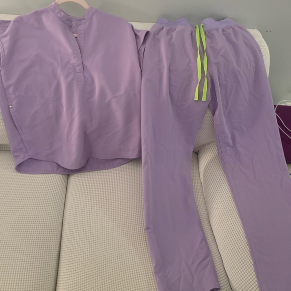 Figs Other - Figs top